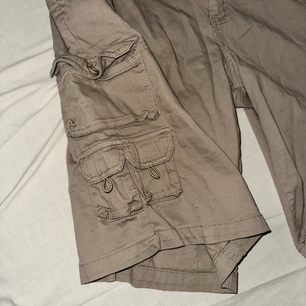 Men’s Y2K Cargo AIRWALK Shorts! Tan Cargo Shorts for Men - Picture 4 of 16